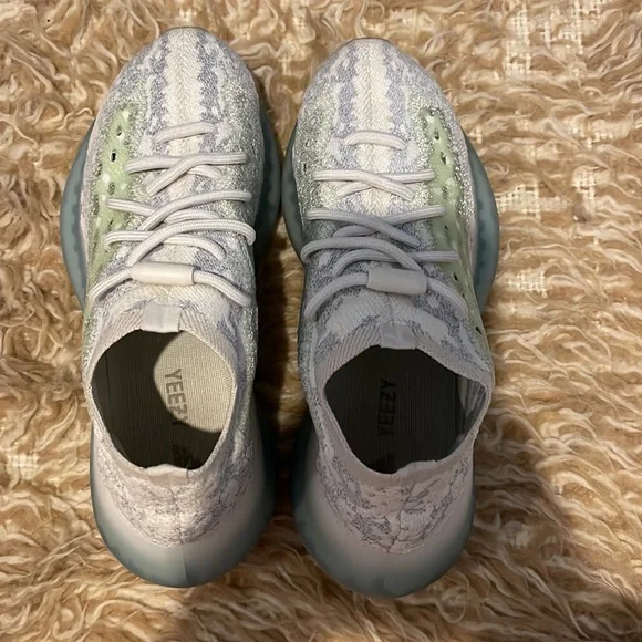 Yeezy boost 380 verified authentic - Picture 5 of 7